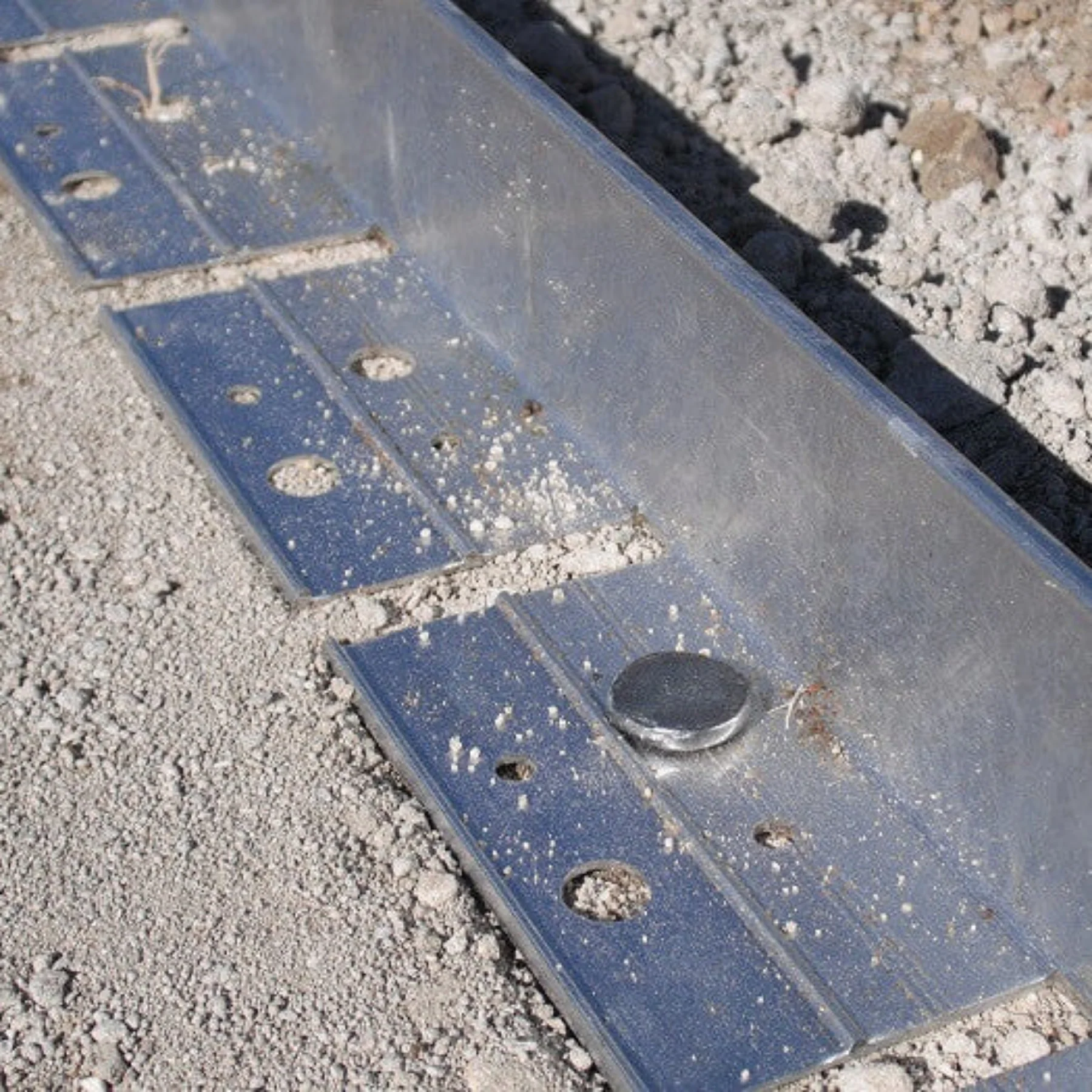 Aluminium Flexible Edge 2000mm - Image 5
