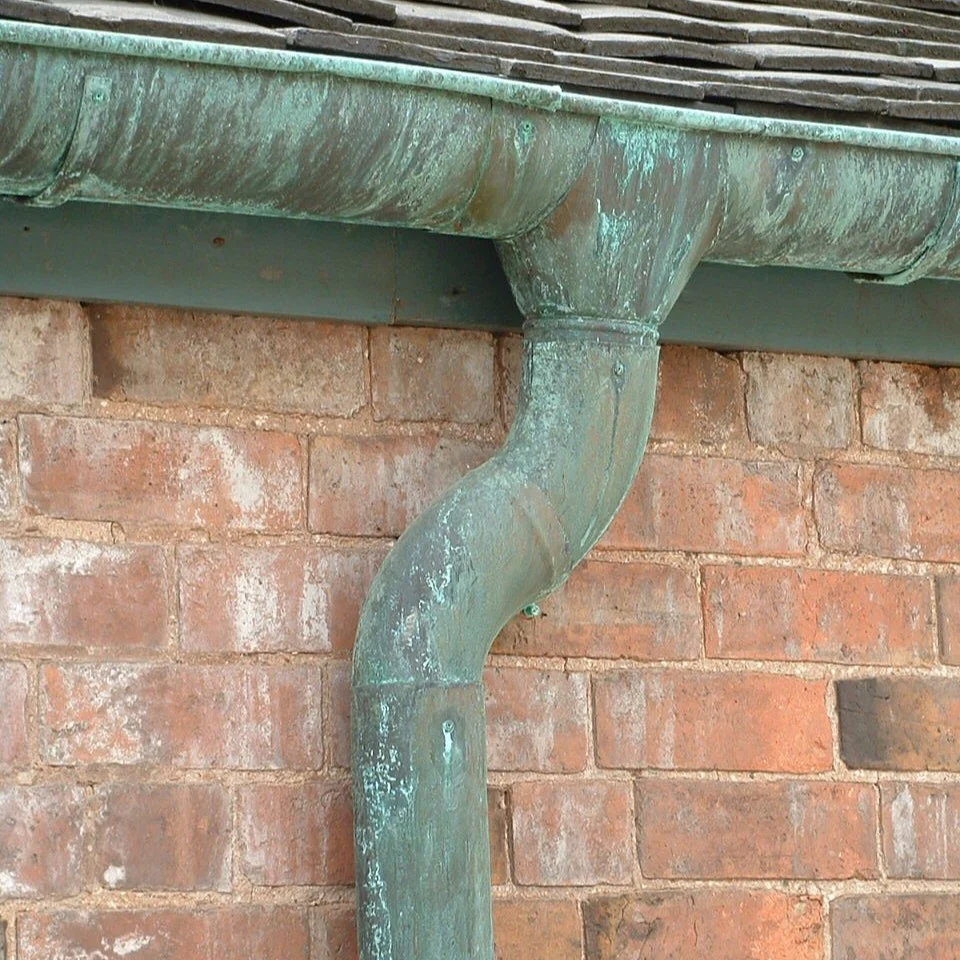 Copper Half Round Gutter Rise & Fall Bracket - Image 6