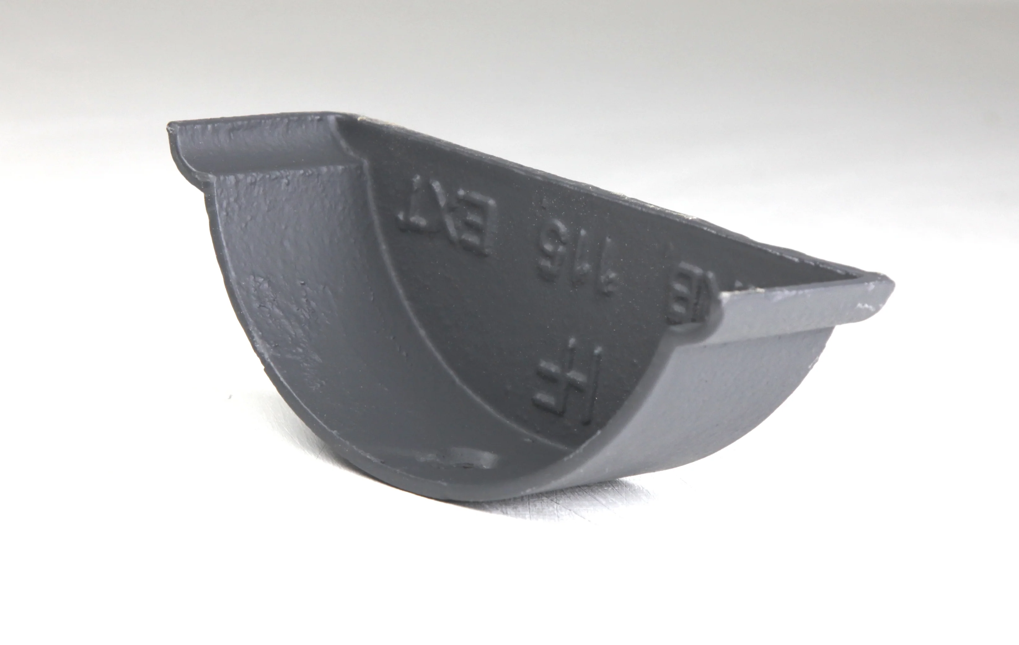Hargreaves Half Round Beaded Cast Iron Stop End - Image 3