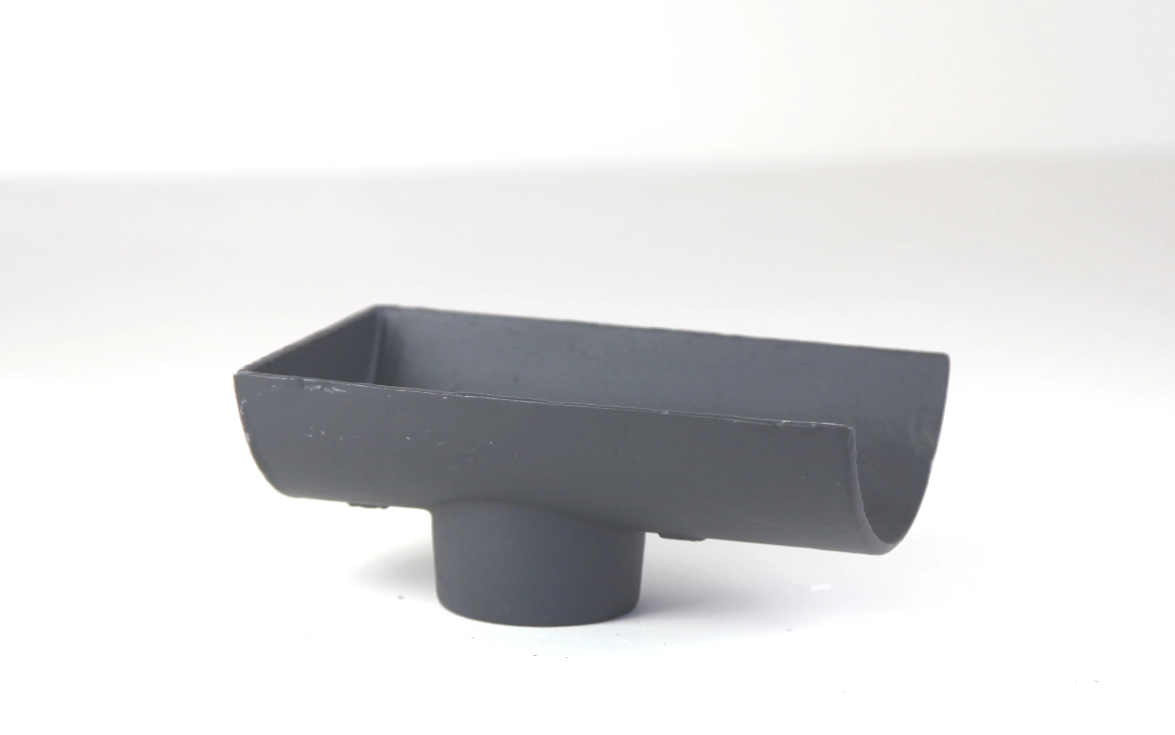 Hargreaves Plain Half Round Cast Iron Dropend - Internal - Image 2